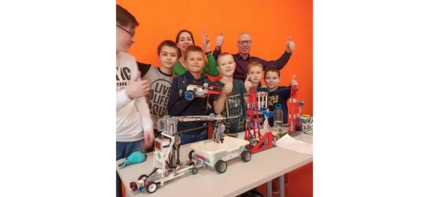 Роботехника Lego WeDo и EV3 в учебном центре Совенок (Некрасовка-1)