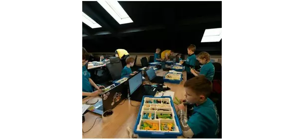 Курсы Lego WeDo в школе роботехники Cyber Class (Полежаевская)