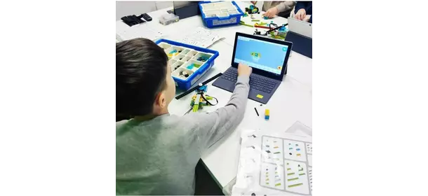 Курсы Lego Wedo 2.0 в школе Alpha-Code (Smile Fish - Народное ополчение)