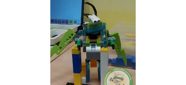 Робототехника на базе конструктора Lego Wedo 2.0 в робошколе Электроник (Центр "Умная среда")