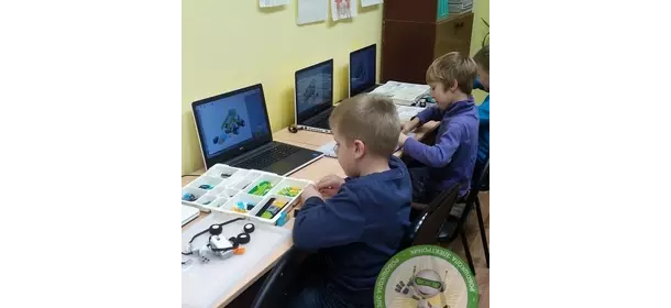 Робототехника на базе конструктора Lego Wedo 2.0 в робошколе Электроник (МФЛ "Братеево")