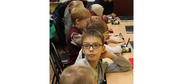 Робототехника на базе конструктора Lego Wedo 2.0 в робошколе Электроник (ДС «Наши Дети»)