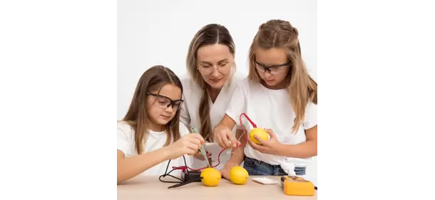 Первороботы на базе конструктора Lego Wedo 2.0 Робошкола "Электроник" (Щукинская - ул. Авиационная, 79Б)