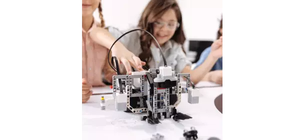 Робототехника на базе Lego MINDSTORMS EV3 Робошкола "Электроник" (Коломенская - ул. Судостроительная, д.28, корп.1)