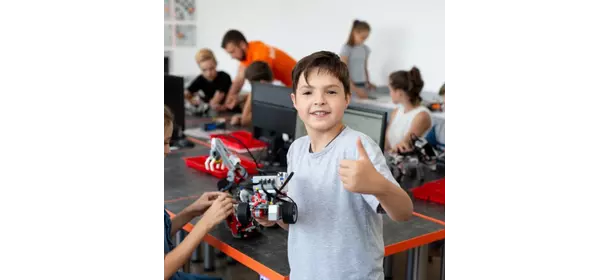 Первороботы на базе конструктора Lego Wedo 2.0 Робошкола "Электроник" (Улица Академика Янгеля - ул. Кировоградская, д. 44 б)