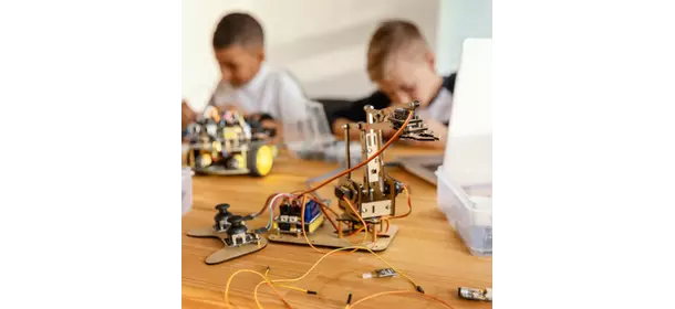 Первороботы на базе конструктора Lego Wedo 2.0 Робошкола "Электроник" (Лермонтовский проспект - Лермонтовский проспект, д.2, к.2)