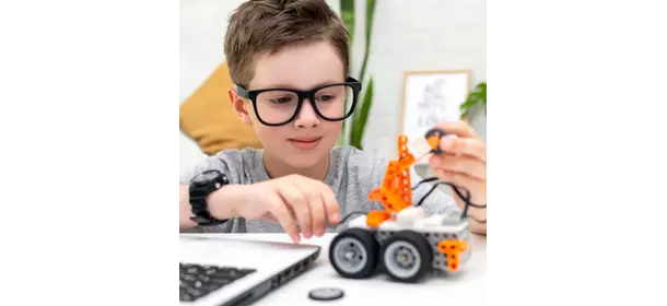 Первороботы на базе конструктора Lego Wedo 2.0 Робошкола "Электроник" (Ростокино)