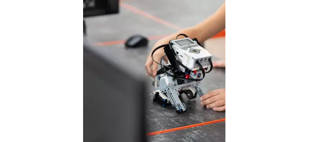 Первороботы на базе конструктора Lego Wedo 2.0 Робошкола "Электроник" (ЦСКА - ул. Авиаконструктора Микояна, дом 14, корпус 2)