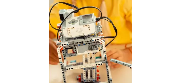 Первороботы на базе конструктора Lego Wedo 2.0 Робошкола "Электроник" (Павелецкая)