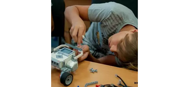 РОБОТОТЕХНИКА EV3 Инжинириум МГТУ им. Н.Э. Баумана (Бауманская - Госпитальный пер. 4/6 с.1)