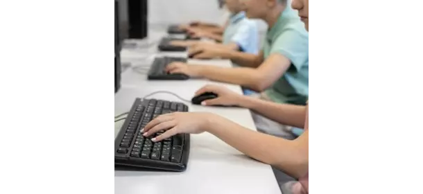 Программирование на языке Python в Minecraft в школе Пиксель (ЦСКА)
