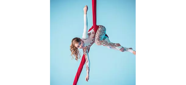 Воздушная гимнастика в клубе JOYGYM (Тушинская)