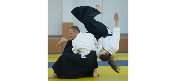 Занятия айкидо в клубе "Сэнкай" (Ботанический сад)