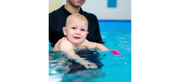 Грудничковое плавание в клубе Aqua Baby Club (г. Красногорск)