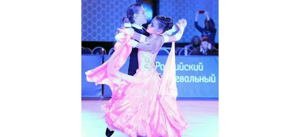 Бальные танцы в школе Viva La Danza (Академическая)