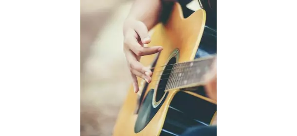 Акустическая гитара в школе ArbatGuitar (Таганская)