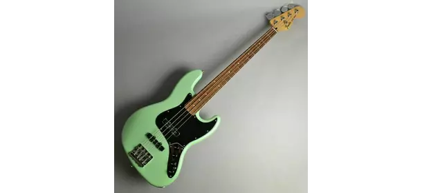 Бас-гитара в школе ArbatGuitar (Парк Культуры)