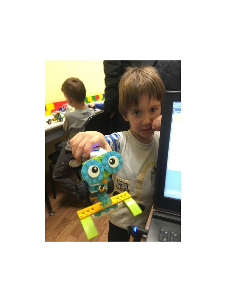 Первороботы Lego Wedo 2.0 в робошколе Электроник (ДСЦ "Мир молодых")