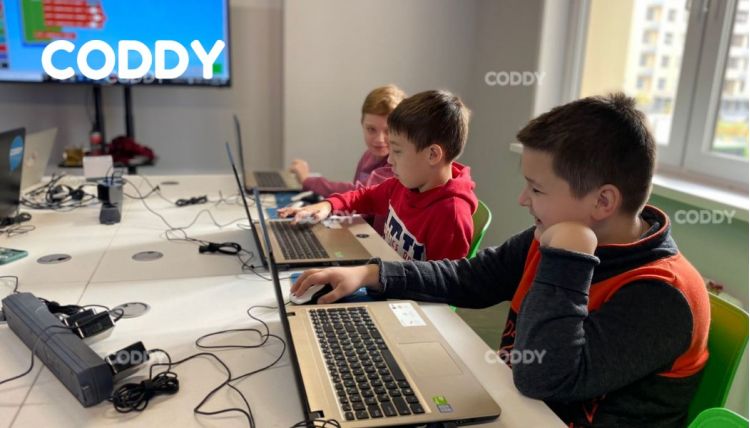 Программирование в игре Minecraft в школе CODDY (Курская)