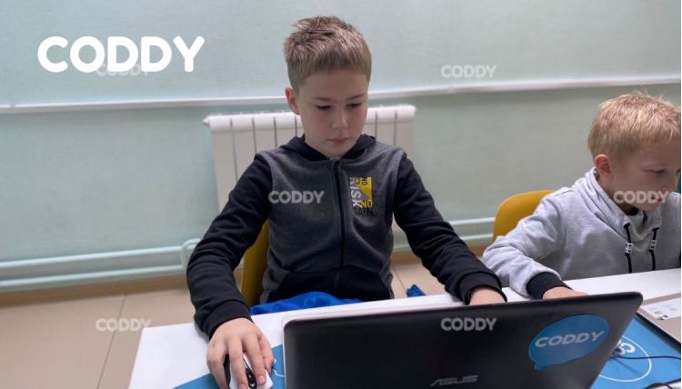 Программирование в игре Minecraft в школе CODDY (Курская)