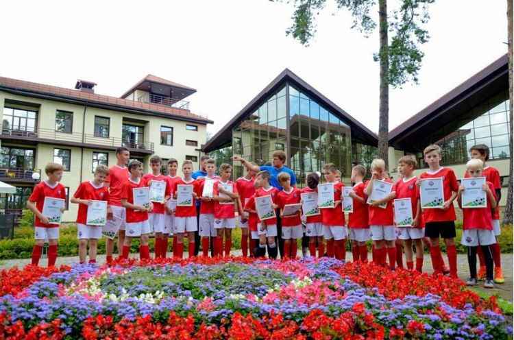 Футбольная школа FC Stuttgart (г.Королев - стадион «Вымпел»)