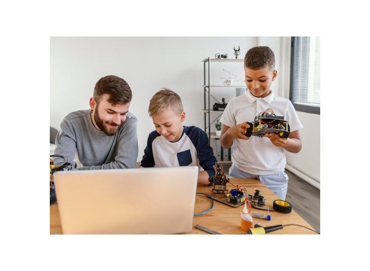 Первороботы на базе конструктора Lego Wedo 2.0 Робошкола "Электроник" (Каширская)