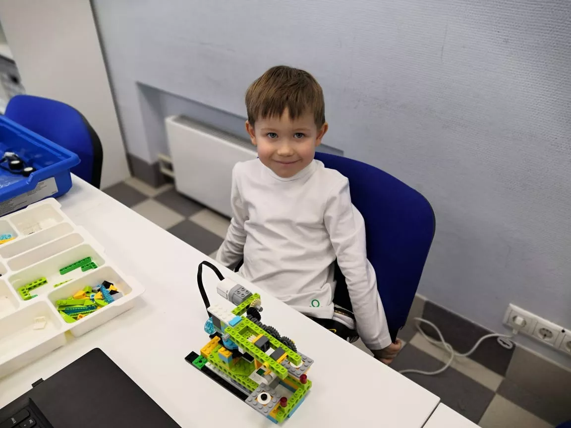 Робототехника на базе Lego WeDo 2.0 Пиксель Тульская Раменки - запись ...